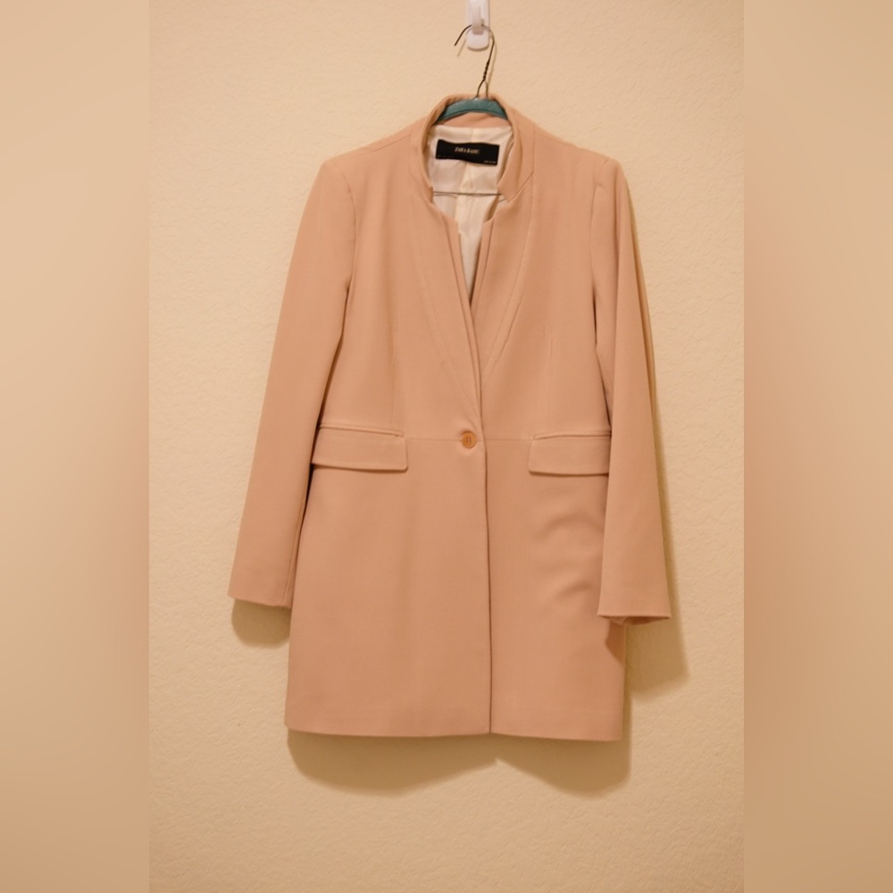 Elegant Light Pink Women's Coat